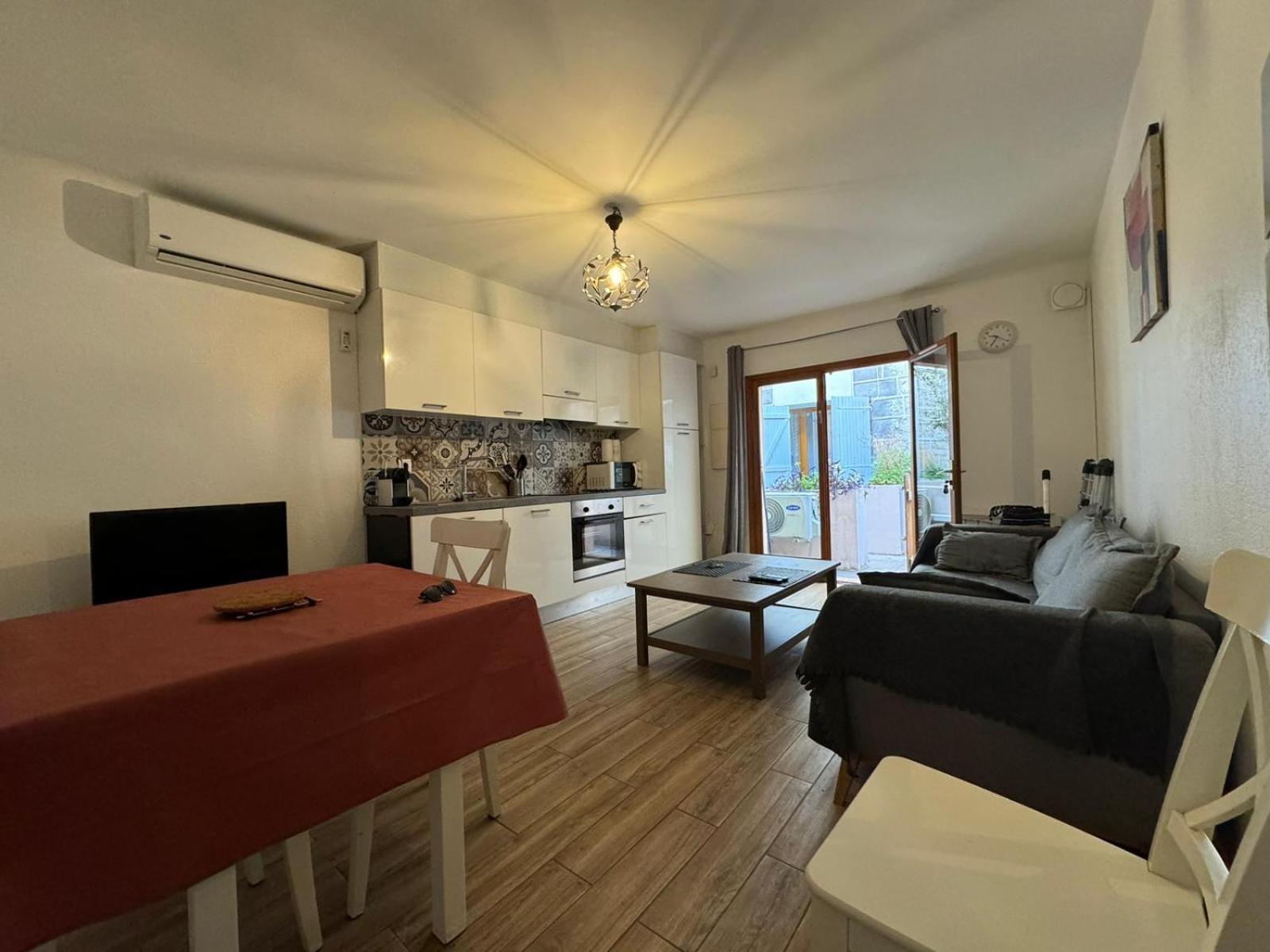 Cosy Poullan, 2-Bedroom Apartment, 200 M From The Beach Nizza Esterno foto