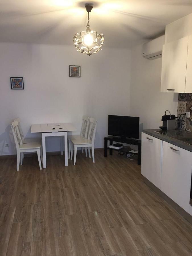 Cosy Poullan, 2-Bedroom Apartment, 200 M From The Beach Nizza Esterno foto